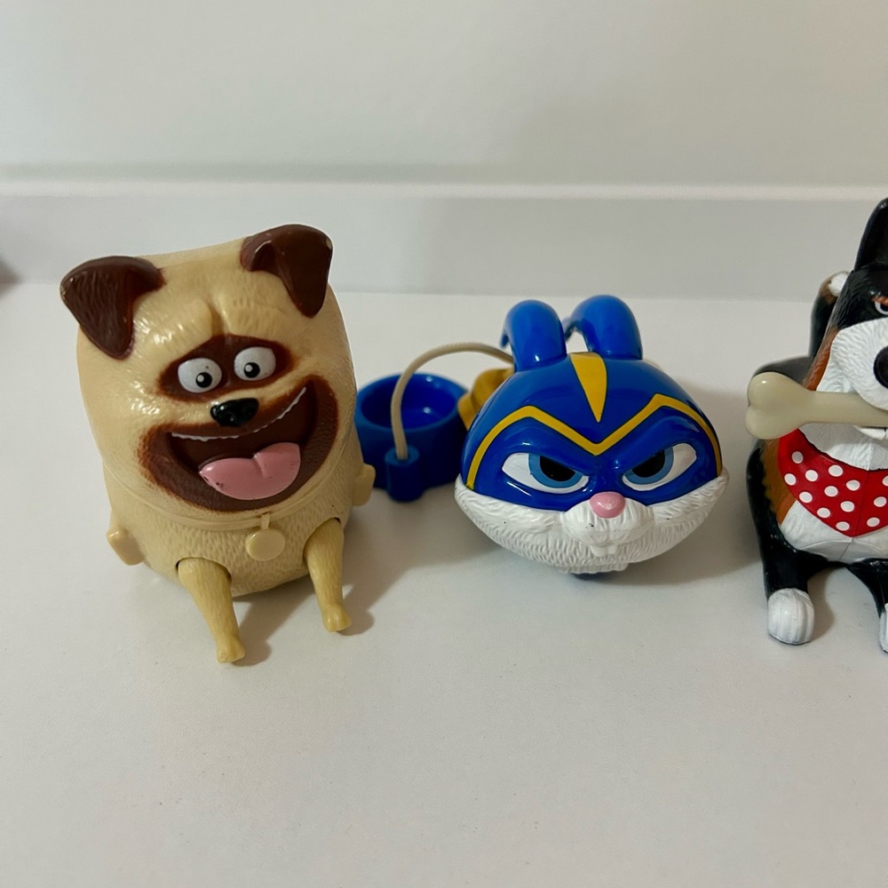 4 Secret Life Of Pets McDonalds Happy Meal Toy Collectibles - Picture 2 of 3